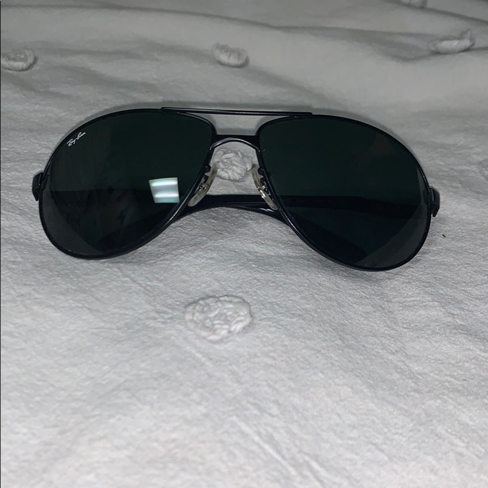 Black Aviator Ray Bans